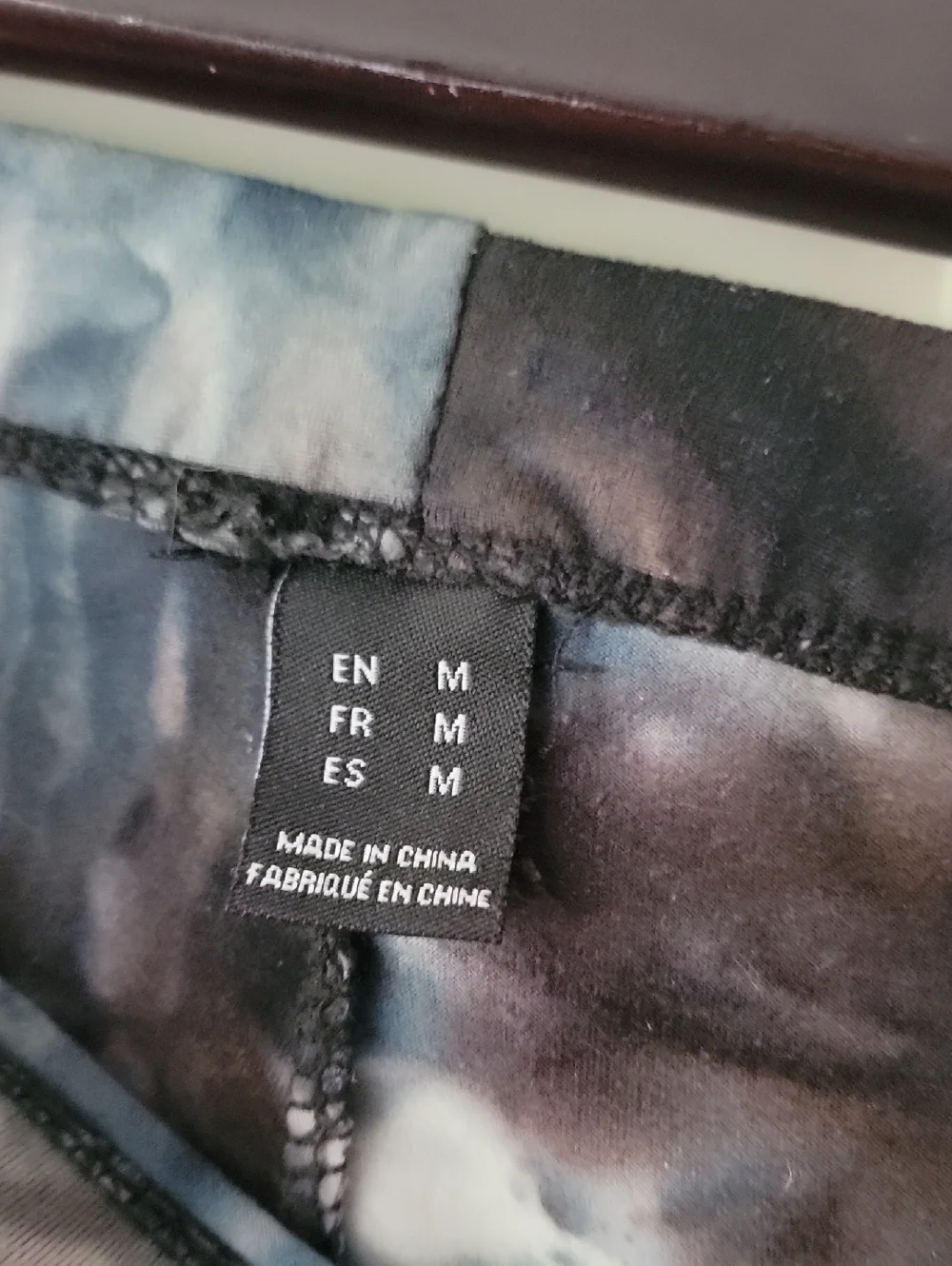 ❄️3/$30 Tie-Dye Leggings - Black & Gray - Picture 2 of 4
